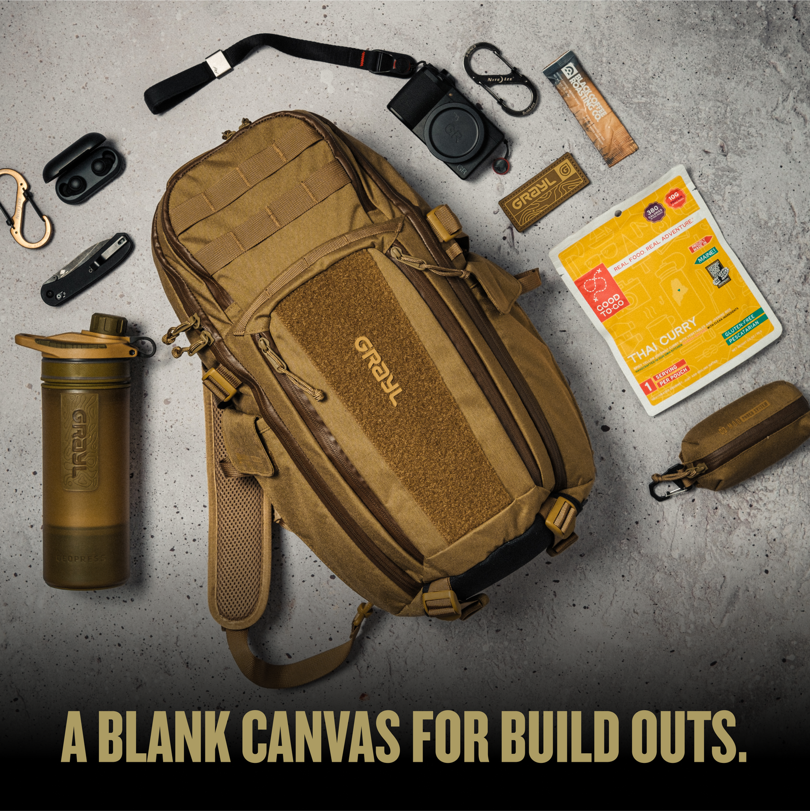 Build onto your kit with large velcro loop and molle panels.