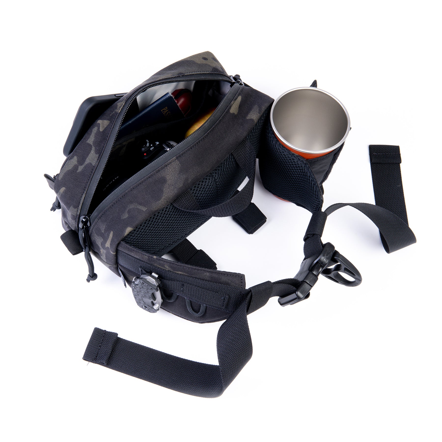 Hip bag with online water bottle